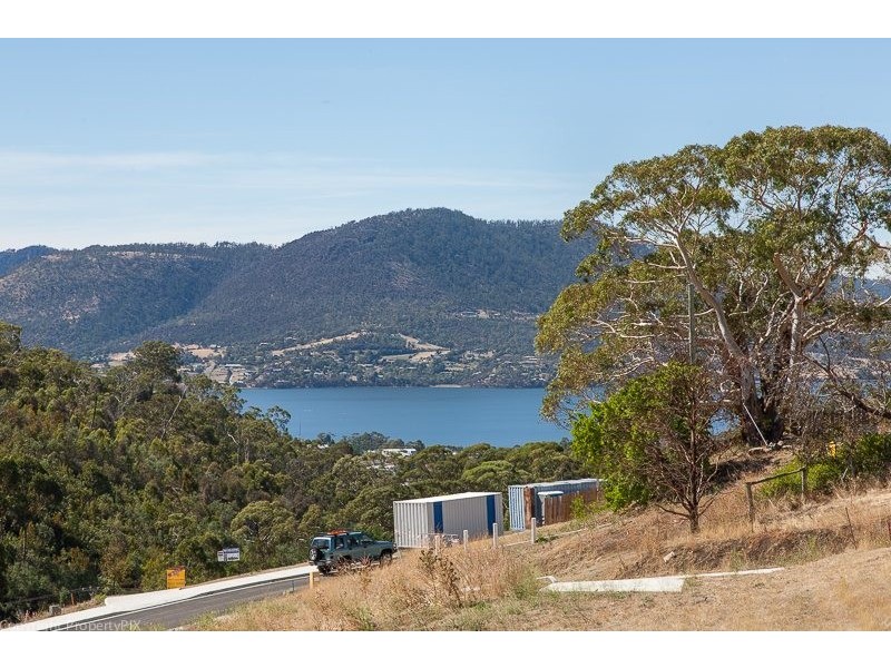 9 Nielson Drive, Montrose TAS 7010