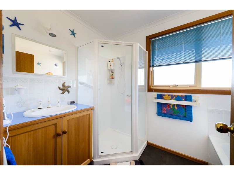 43 Pindos Drive, Tranmere TAS 7018