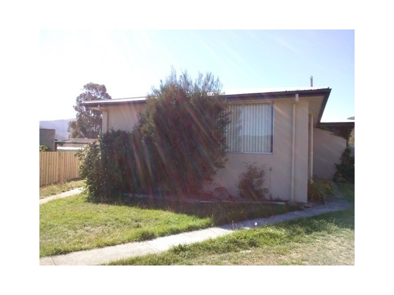 12 Britten Street, New Norfolk TAS 7140