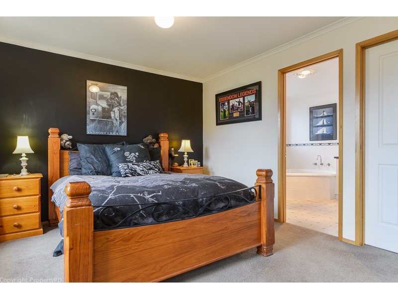 12 Powell Road, Blackmans Bay TAS 7052