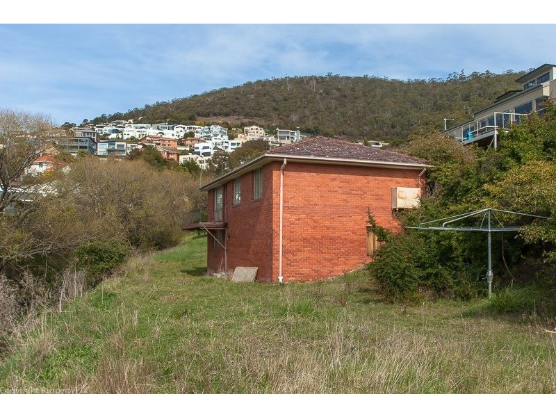 337 Churchill Avenue, Sandy Bay TAS 7005