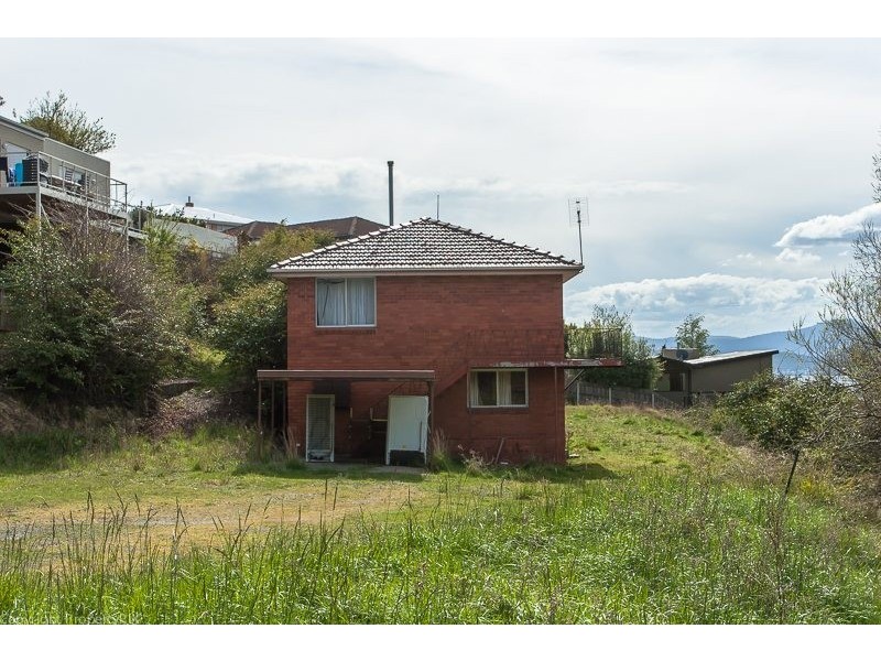337 Churchill Avenue, Sandy Bay TAS 7005