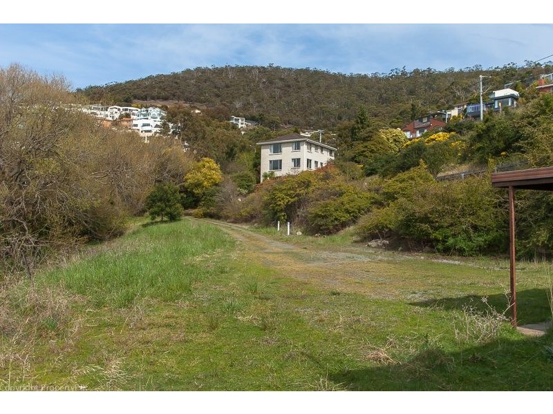 337 Churchill Avenue, Sandy Bay TAS 7005