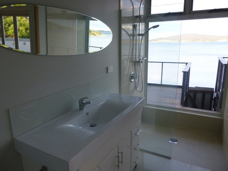 187 Droughty Point Road, Rokeby TAS 7019