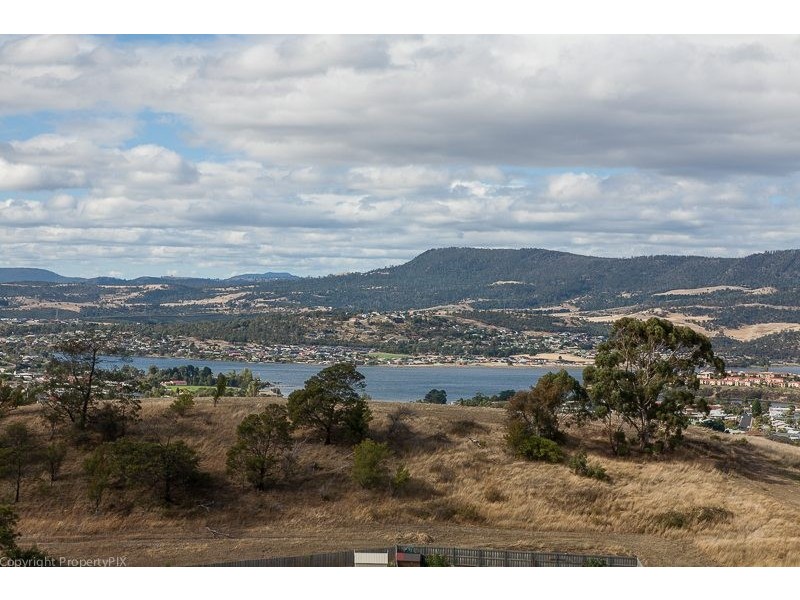 129 Branscombe Road, Claremont TAS 7011