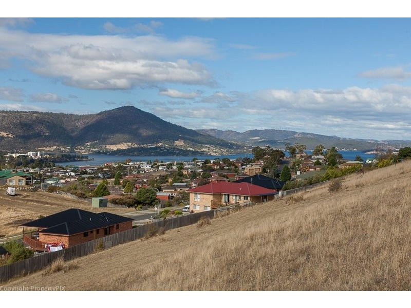 129 Branscombe Road, Claremont TAS 7011