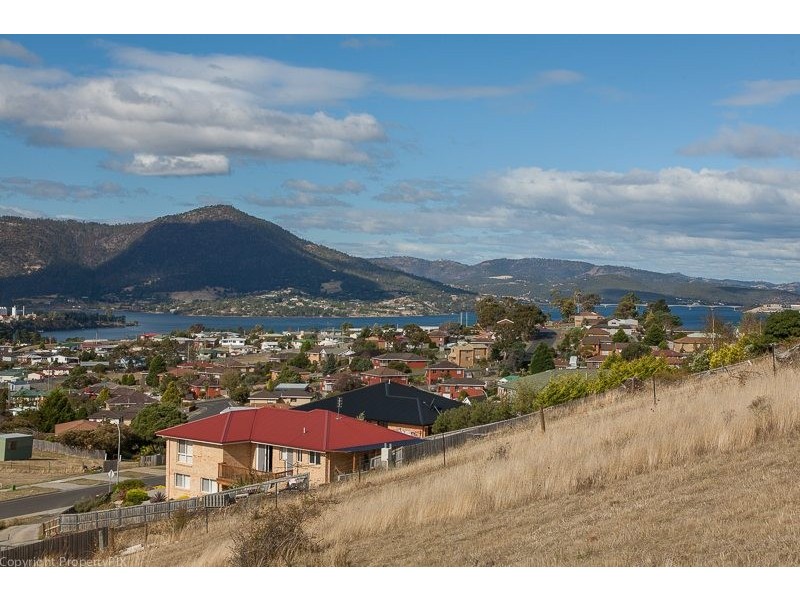 129 Branscombe Road, Claremont TAS 7011