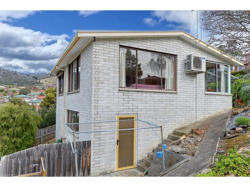 16 Addison Street, Rosetta TAS 7010