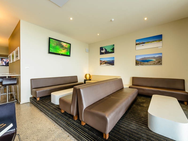 ” Taroona Lounge Bar and Restaurant”, Taroona TAS 7053