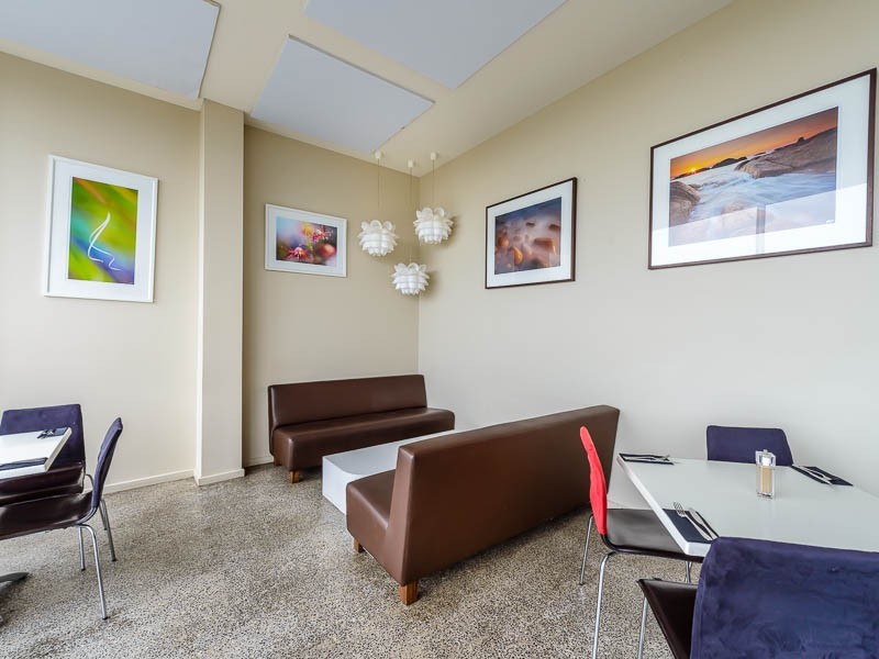 ” Taroona Lounge Bar and Restaurant”, Taroona TAS 7053