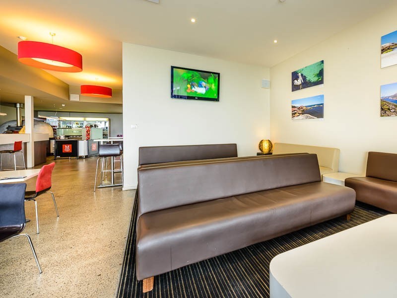 ” Taroona Lounge Bar and Restaurant”, Taroona TAS 7053