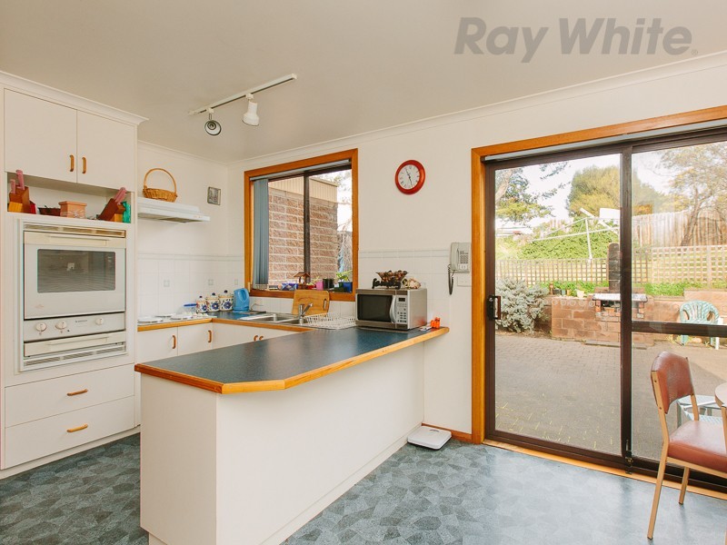 10 Third Avenue, Dodges Ferry TAS 7173