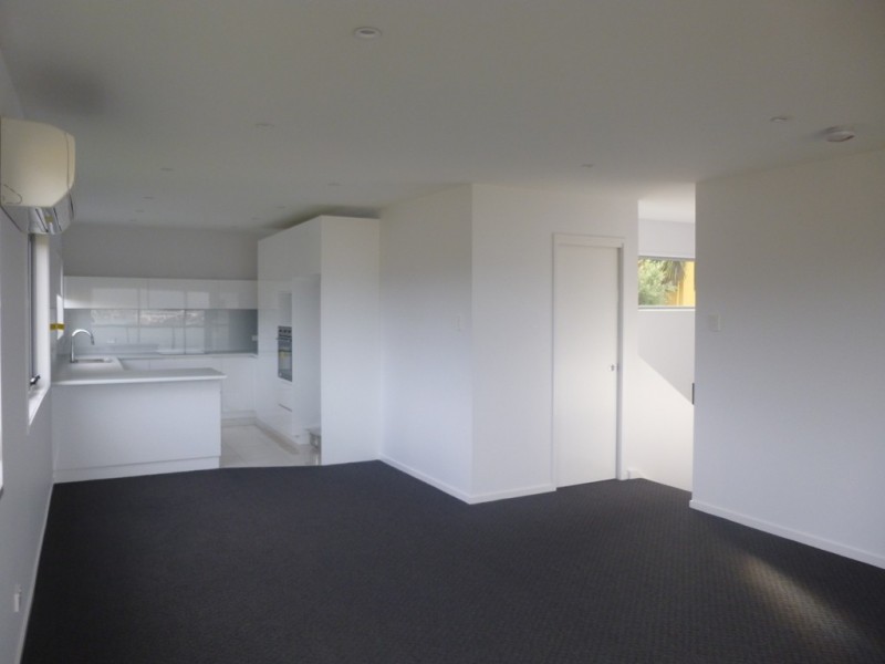 3/52 Malunna Road, Lindisfarne TAS 7015