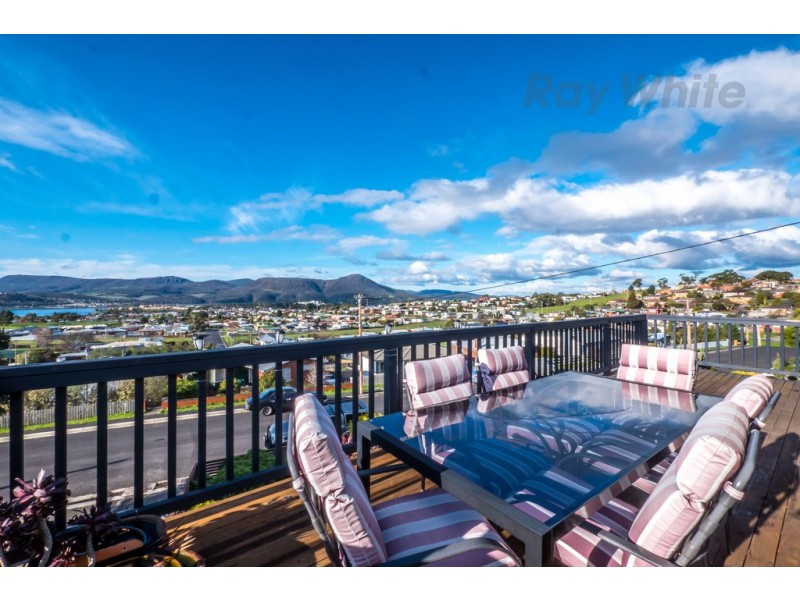 32 Carnegie Street, Claremont TAS 7011