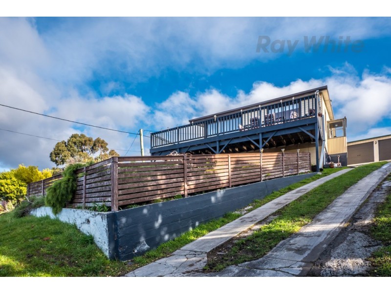 32 Carnegie Street, Claremont TAS 7011
