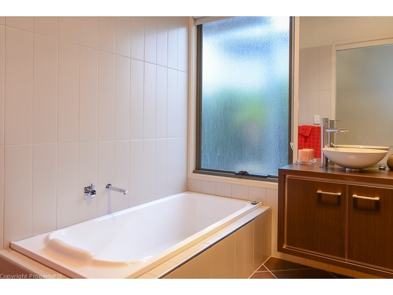 1/351 Carella Street, Tranmere TAS 7018