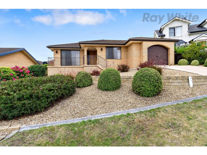 4 Swinton Place, Rose Bay TAS 7015
