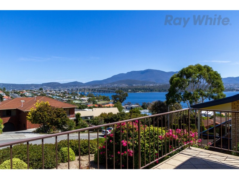 4 Swinton Place, Rose Bay TAS 7015