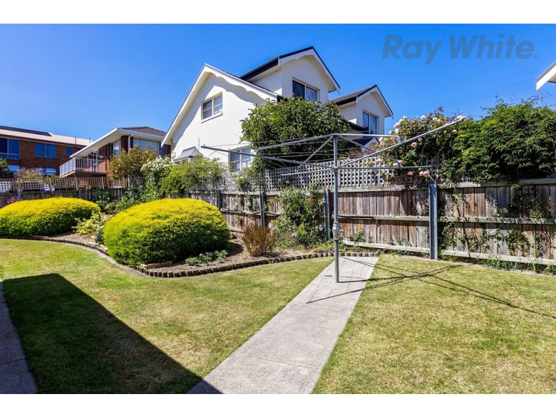 4 Swinton Place, Rose Bay TAS 7015