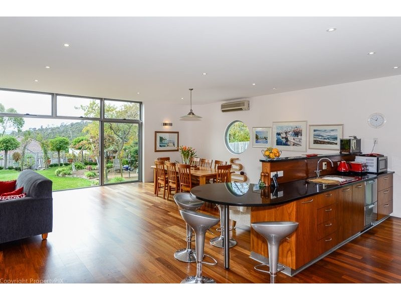 13 Swanston Street, New Town TAS 7008