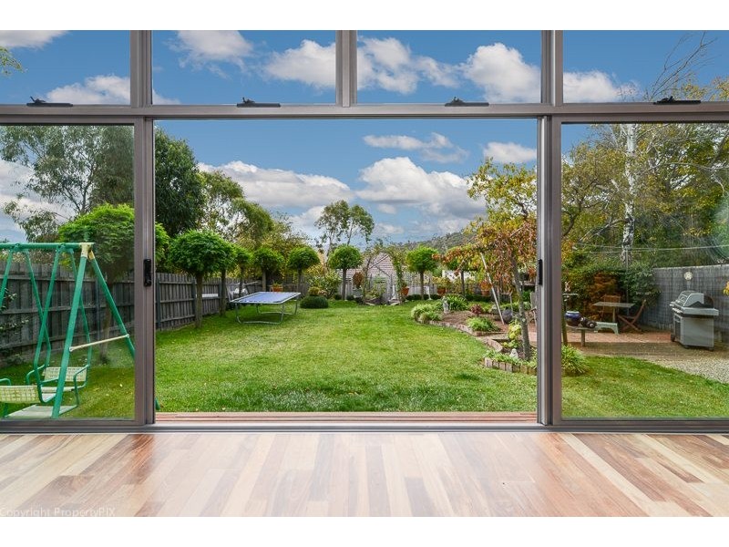 13 Swanston Street, New Town TAS 7008