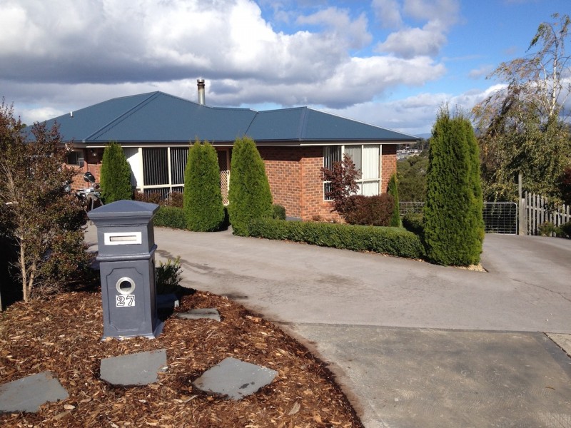 27 Freesia Crescent, Kingston TAS 7050