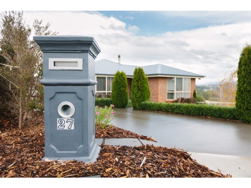 27 Freesia Crescent, Kingston TAS 7050
