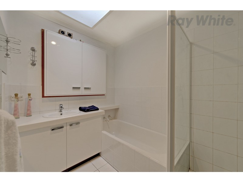 27 Diamond Drive, Blackmans Bay TAS 7052