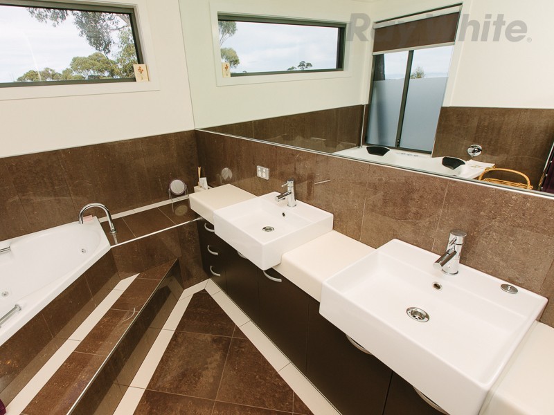 7 Pulchella Drive, Tolmans Hill TAS 7007
