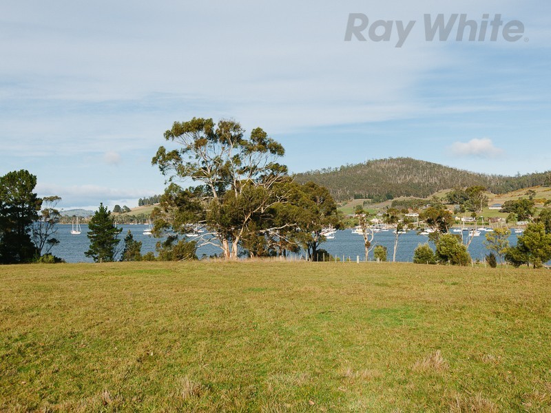 45 Esplanade Road, Cygnet TAS 7112