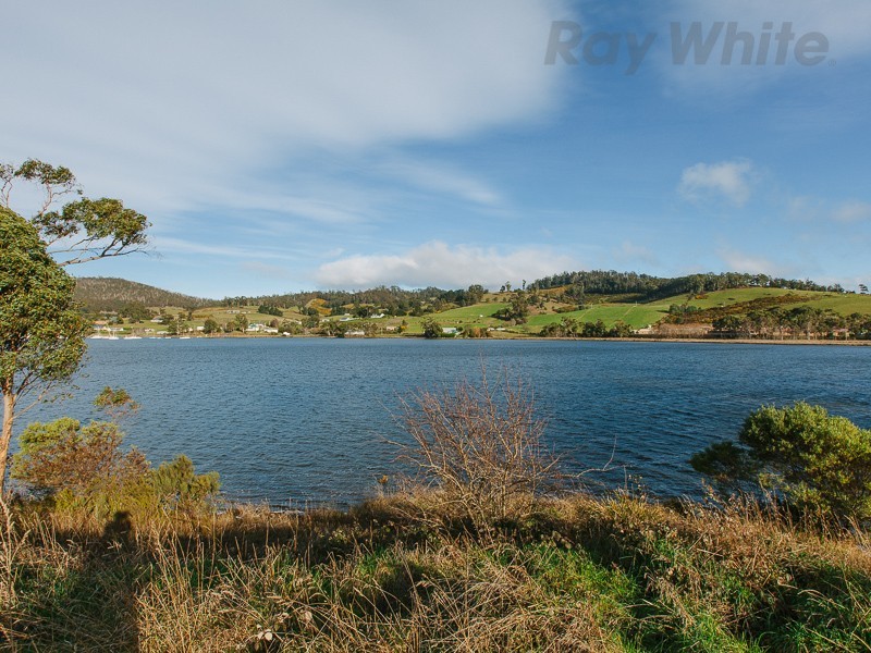 45 Esplanade Road, Cygnet TAS 7112