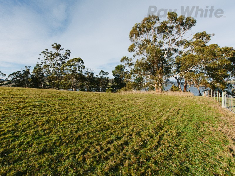 45 Esplanade Road, Cygnet TAS 7112