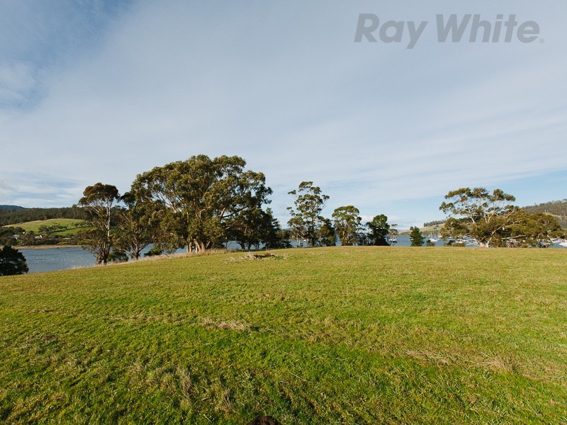 45 Esplanade Road, Cygnet TAS 7112