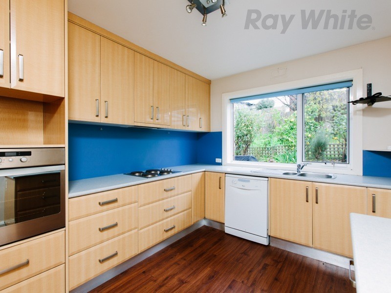 29 Corinna Road, Lindisfarne TAS 7015