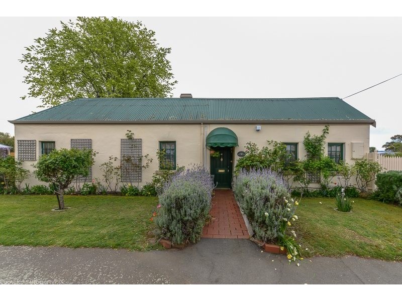 17 Bathurst Street, Richmond TAS 7025