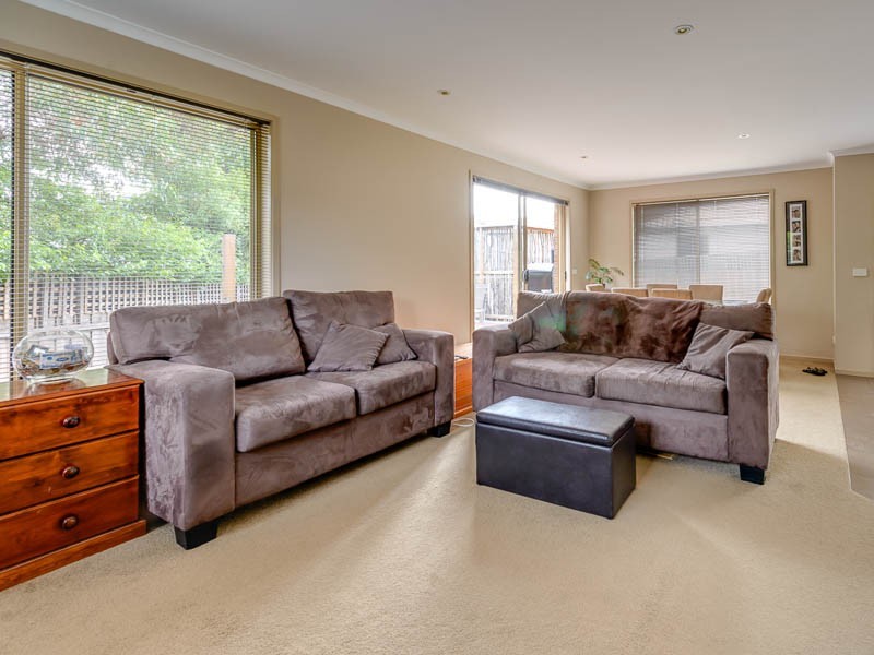 2/6 Dampier Street, Warrane TAS 7018