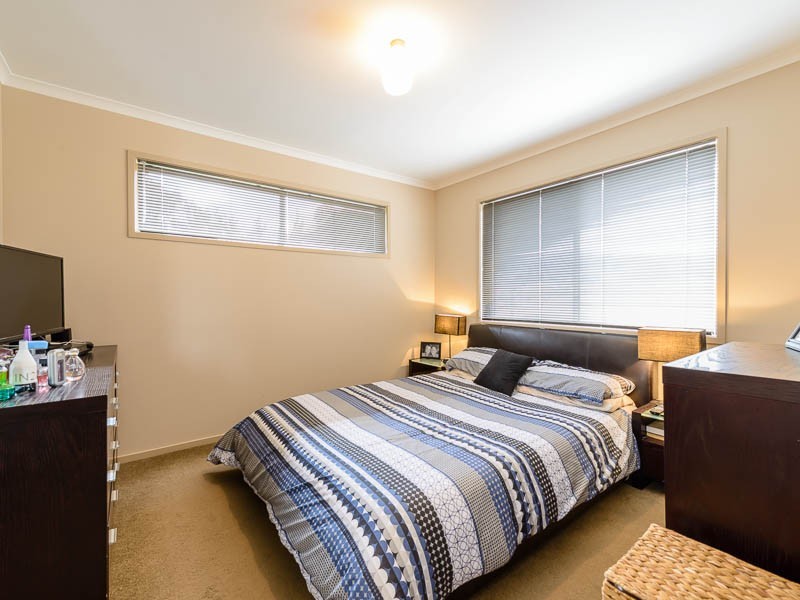 2/6 Dampier Street, Warrane TAS 7018