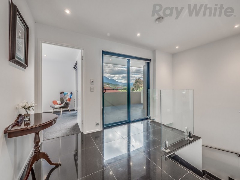 70 Lipscombe Avenue, Sandy Bay TAS 7005