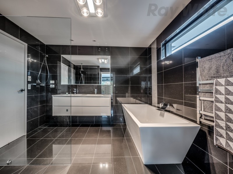 70 Lipscombe Avenue, Sandy Bay TAS 7005