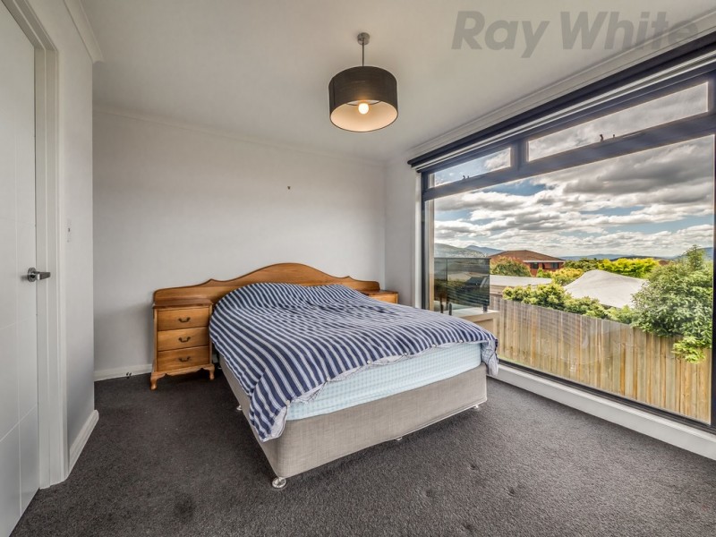 70 Lipscombe Avenue, Sandy Bay TAS 7005