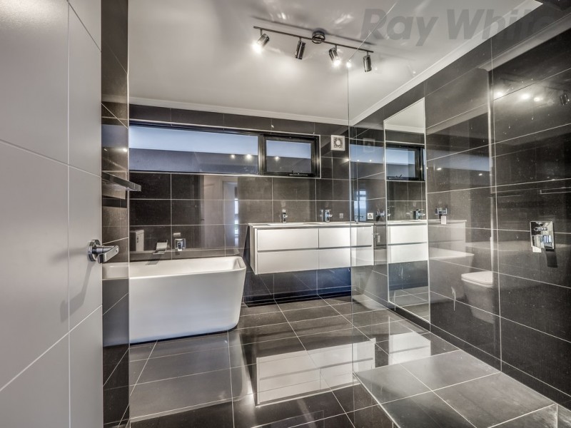 70 Lipscombe Avenue, Sandy Bay TAS 7005