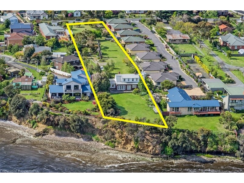 9 Talune Street, Lindisfarne TAS 7015