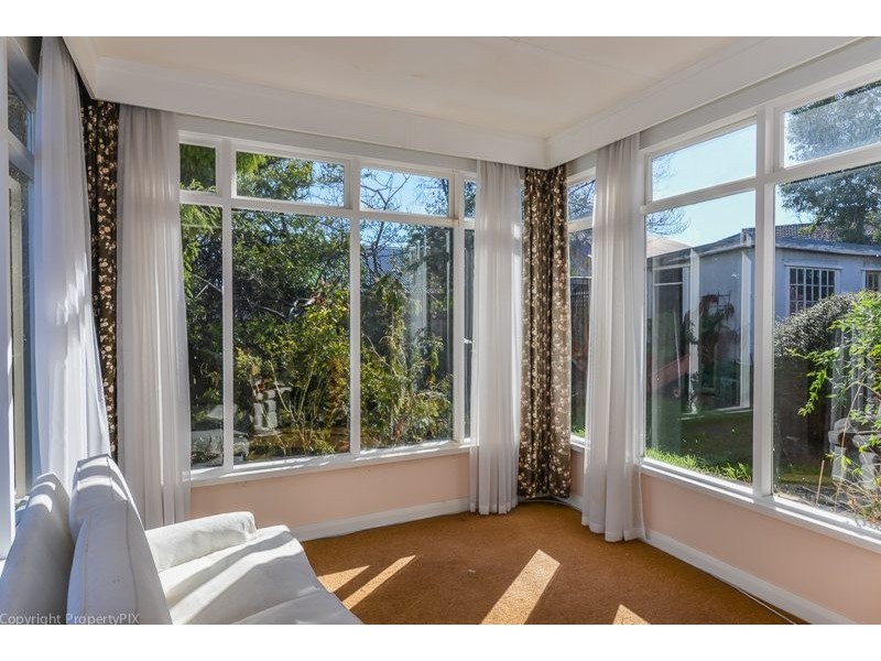 9 Talune Street, Lindisfarne TAS 7015