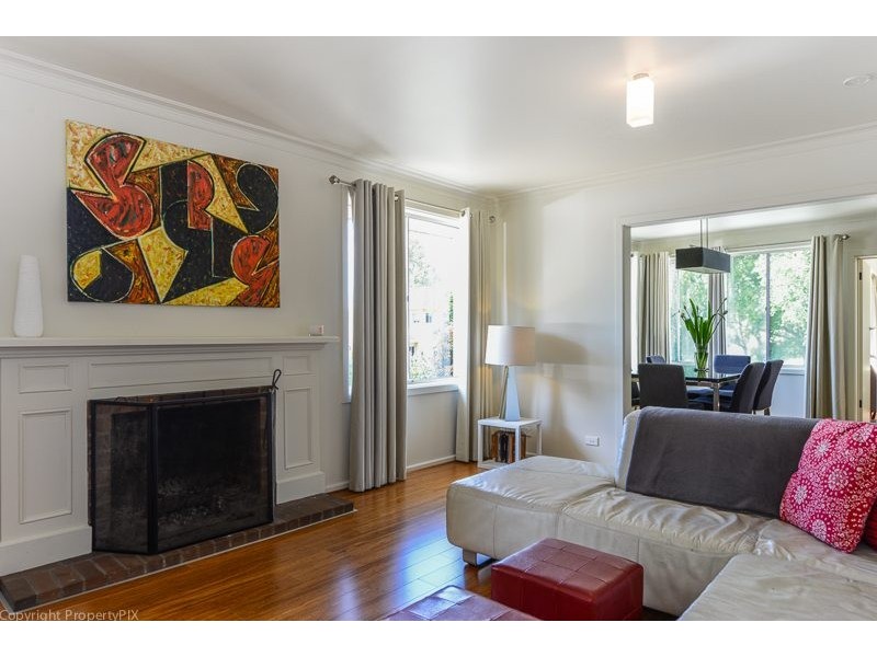 10 Lauramont Avenue, Sandy Bay TAS 7005