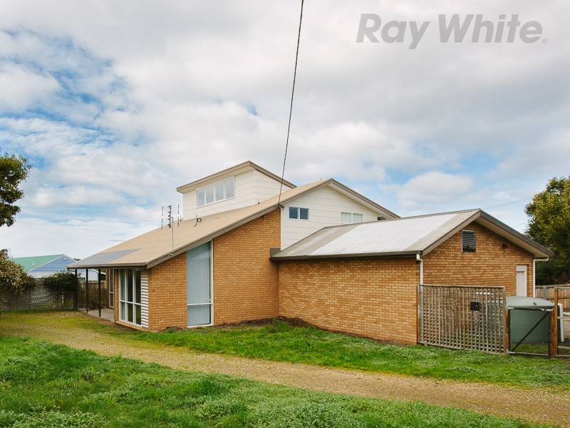 463 Clifton Beach Road, Clifton Beach TAS 7020