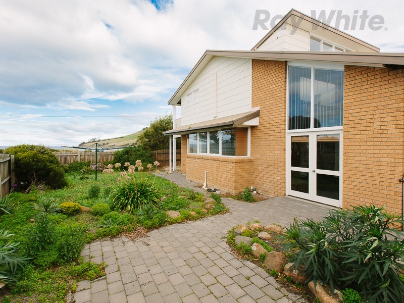 463 Clifton Beach Road, Clifton Beach TAS 7020