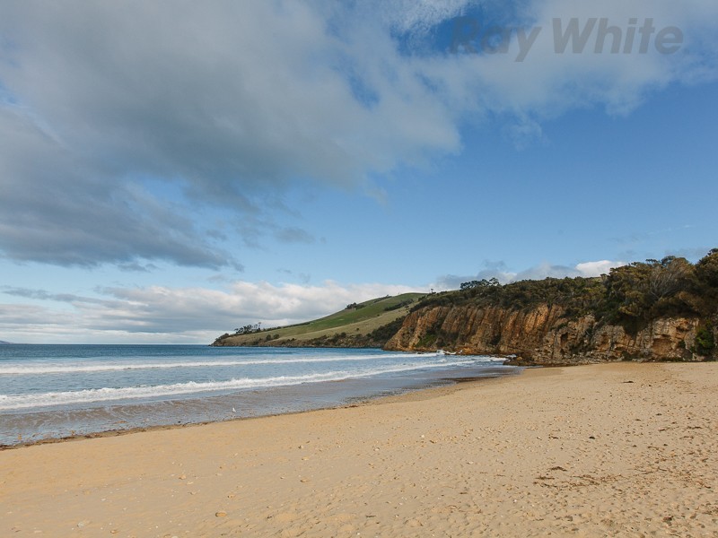 463 Clifton Beach Road, Clifton Beach TAS 7020