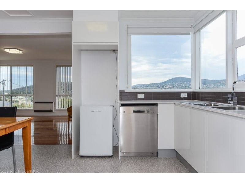 6 Chestnut Avenue, Lutana TAS 7009