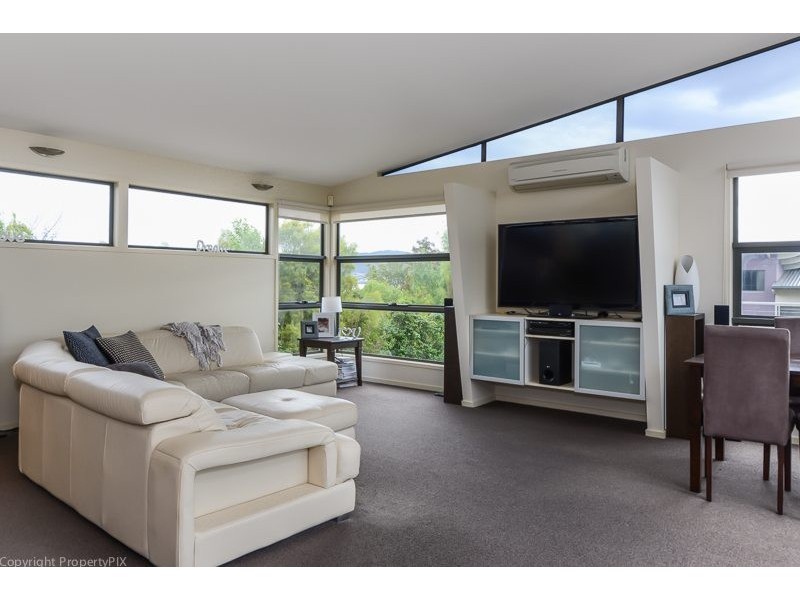 1/351 Carella Street, Tranmere TAS 7018