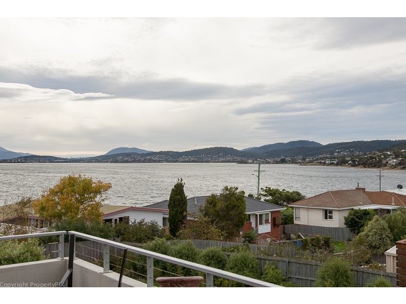 1/351 Carella Street, Tranmere TAS 7018